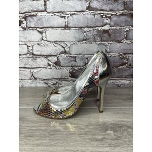 Luciano Padovan Silver Leather Bow Peep Toe Sequin Heels Women’s Sz 37.5EU/7M US